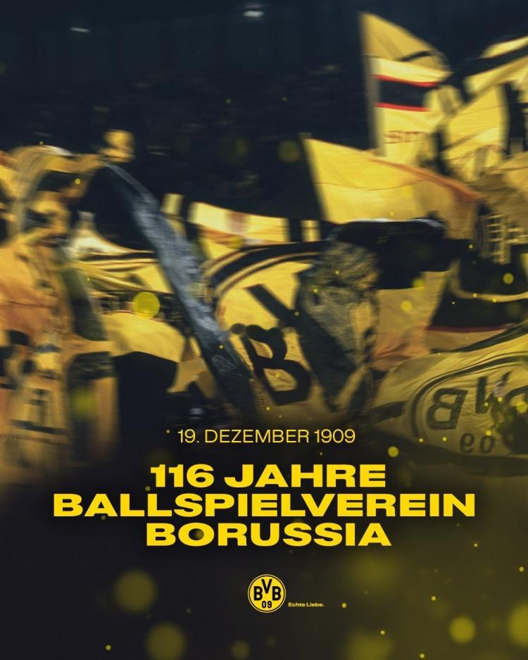 多特官方更新社媒动态，庆祝俱乐部成立116周年。多特官方社媒晒出116周年海报，