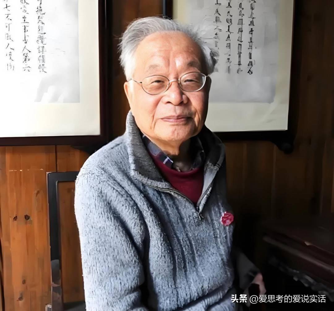 何祚庥院士最大的贡献，远不止科普发声，还是实实在在的国家硬核功臣！
 
他曾是两
