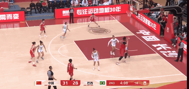 有的球迷对于张子宇评价也是有些过分了，张子宇还不到20岁，也是在成长进步中，联赛