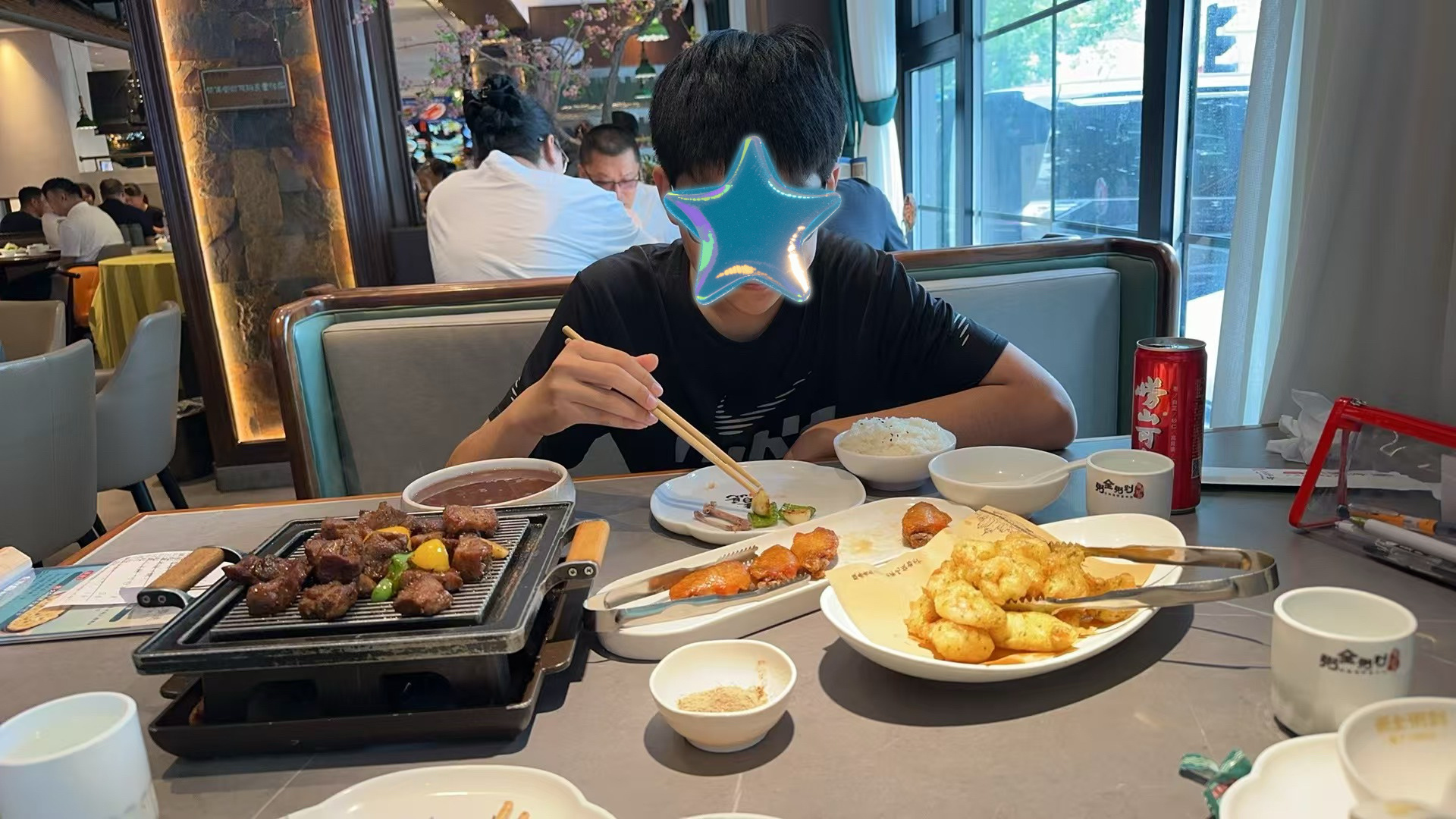 老酱从前线发来照片，我最担心的一门考试终于考完了，其实是因为我自己数学特别差，小