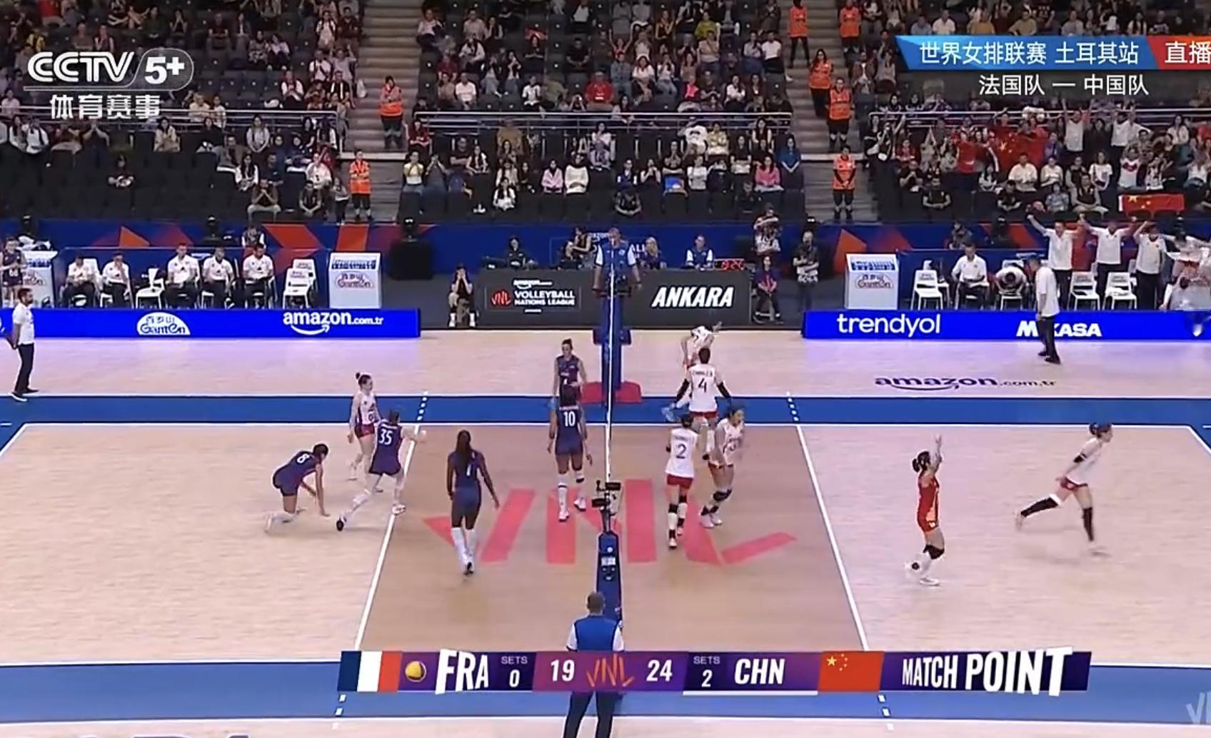 中国女排🇨🇳 3-0 🇫🇷法国女排【25-18、25-17、25-19】