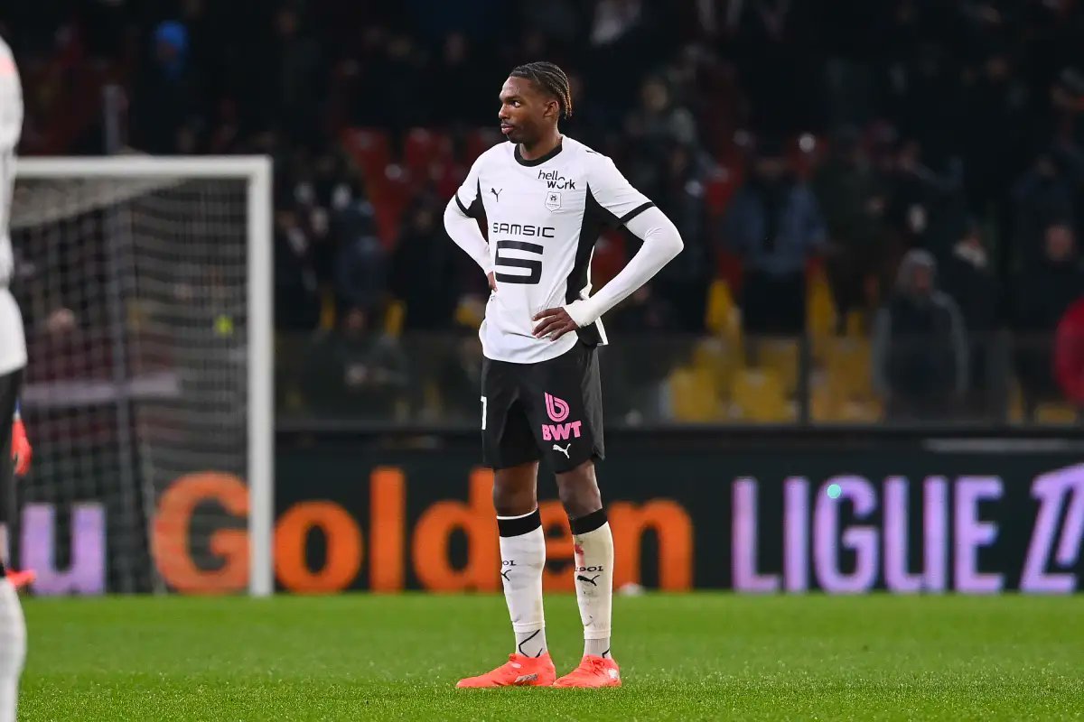 切尔西本月正与雷恩就Jérémy Jacquet的转会事宜进行接触，他们希望在拜