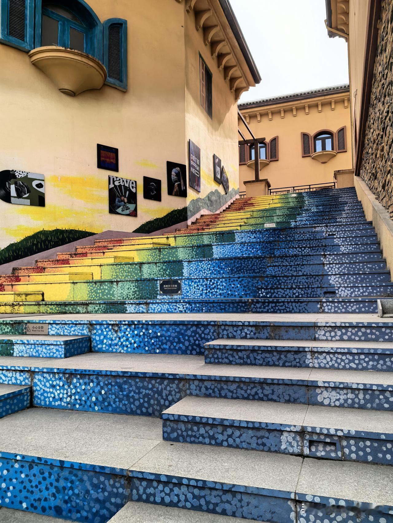 有社会调查显示，超过65%的家庭冲突的原因不是谁没做家务，而是做家务的人觉得对方