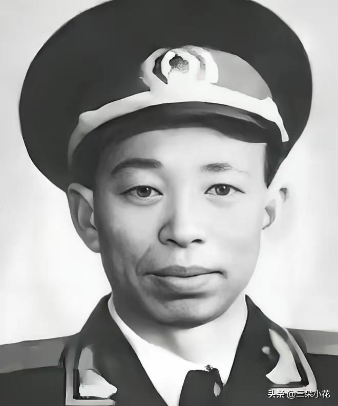 1945年，被八路军收编的独立第七旅首领上官子平下令处决团政委刘丰。临刑前，上官
