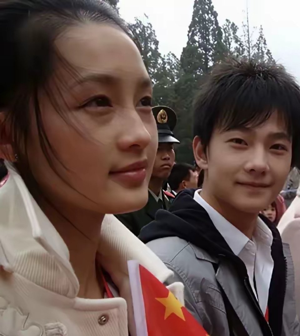 杨洋和李沁是彼此的初恋，俩人相恋五年，大家还记得自己的初恋吗 