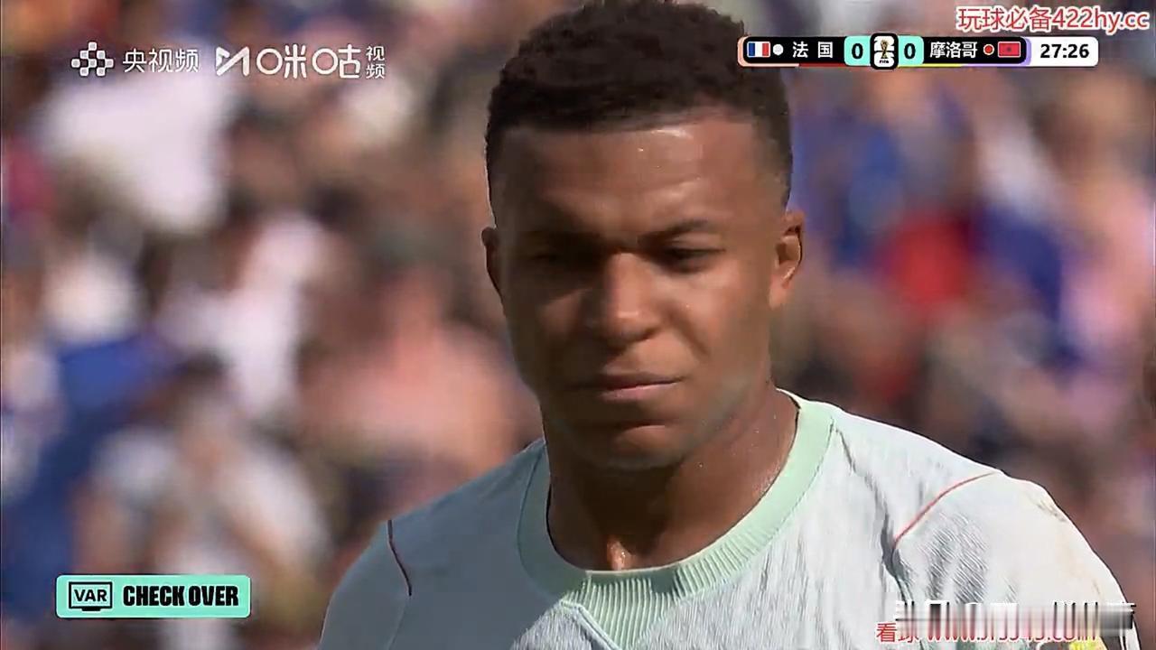 ⚽【战报】法国2-0摩纳哥挺进世界杯四强！布努扑点难阻败局，姆巴佩+登贝莱破门