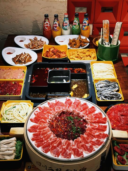 自选火锅四川二荆条开到呼市了❗️便宜到哭～