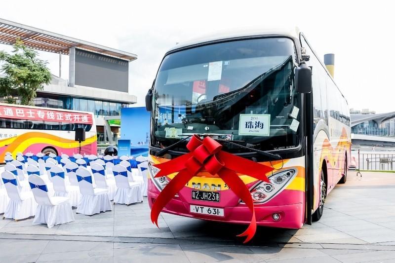 太方便了！港珠直通巴开通，单程 150 元，2.5 小时轻松往返
4月18日首条