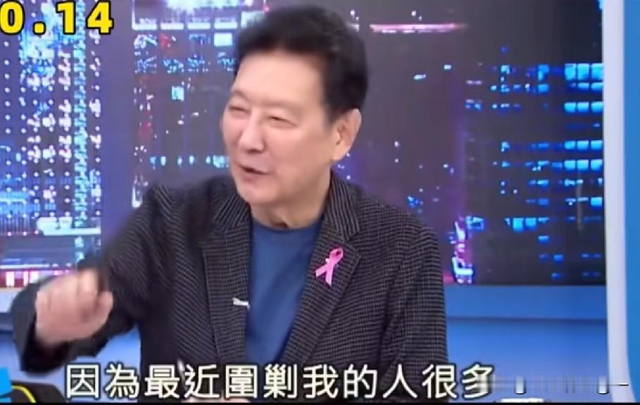 台湾名嘴赵少康在节目中情绪激动，自称“全网铺天盖地骂我”，但大陆网友却一脸问号—