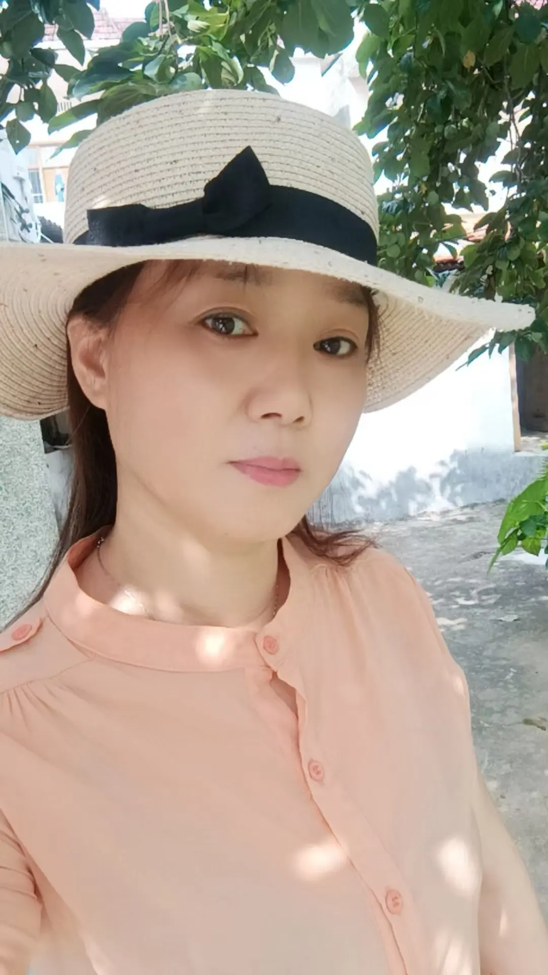 这样的男人哪里有，宁可相信世上有鬼，不要相信男人的嘴。变了心的男人就像...