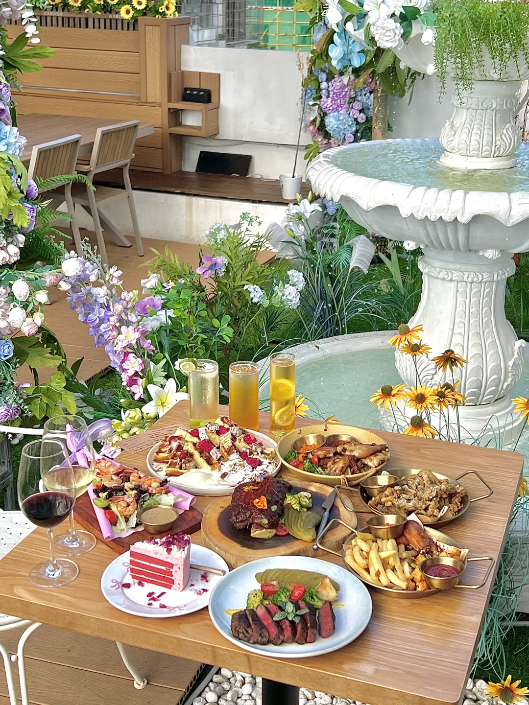 长沙人...有自己的莫奈花园餐厅...！！