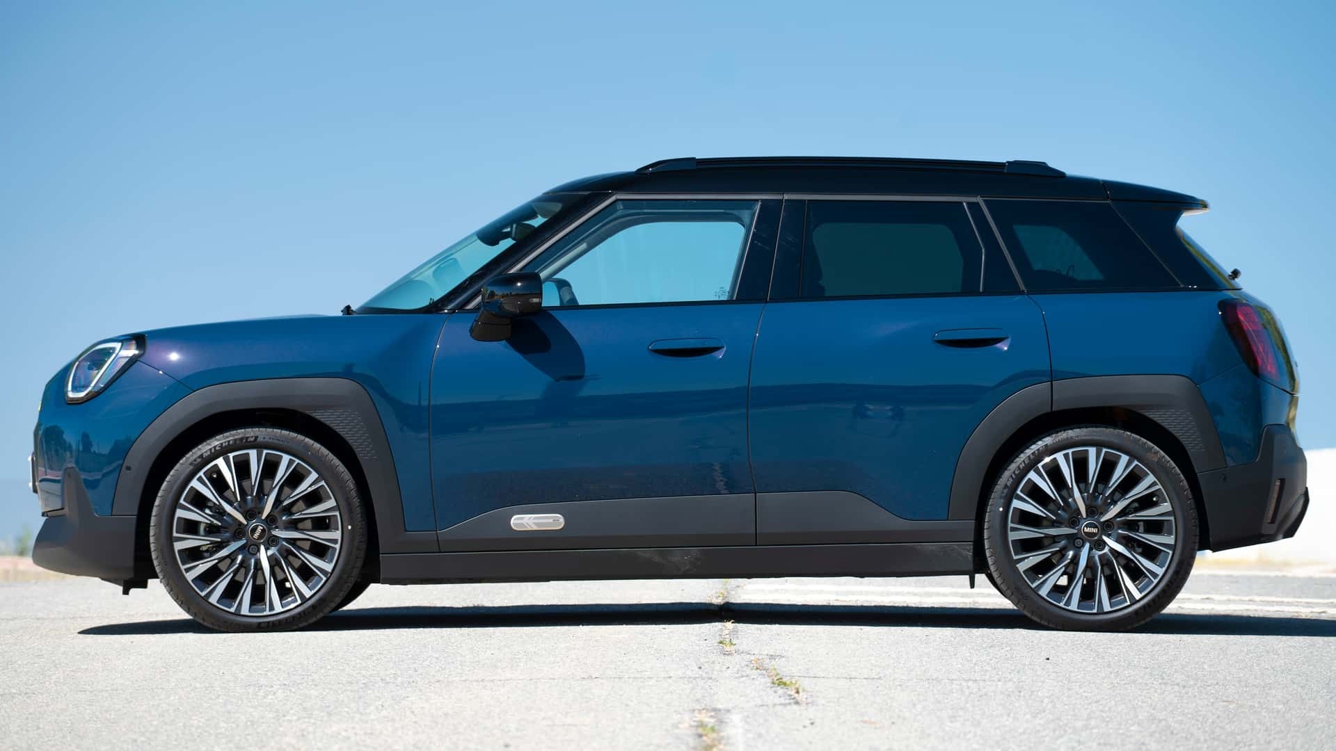 MINI Aceman SE Favoured 