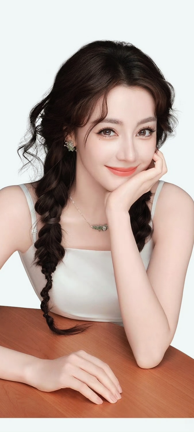 迪丽热巴见面会伴手礼 慕了慕了，我老婆太用心了[泪][泪][泪] ​​​