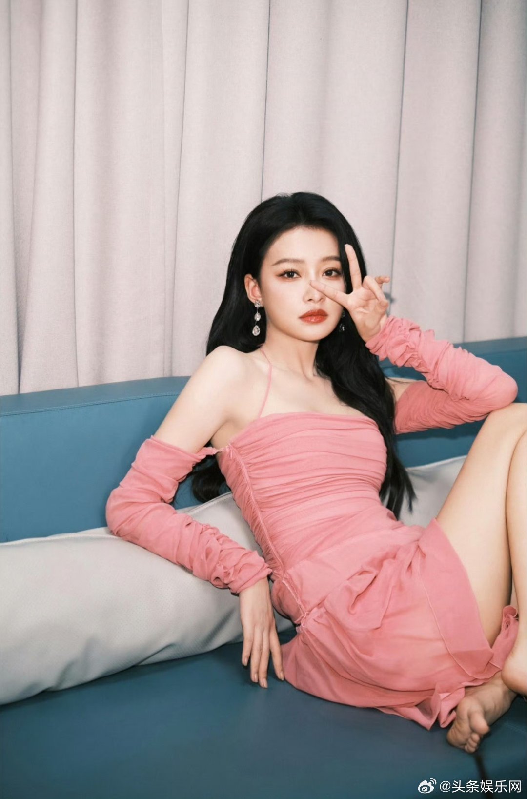 孙怡完全就是女团里的门面担当啊，这脸和身材不能浪费，立马出道！孙怡女团颜值乘风2