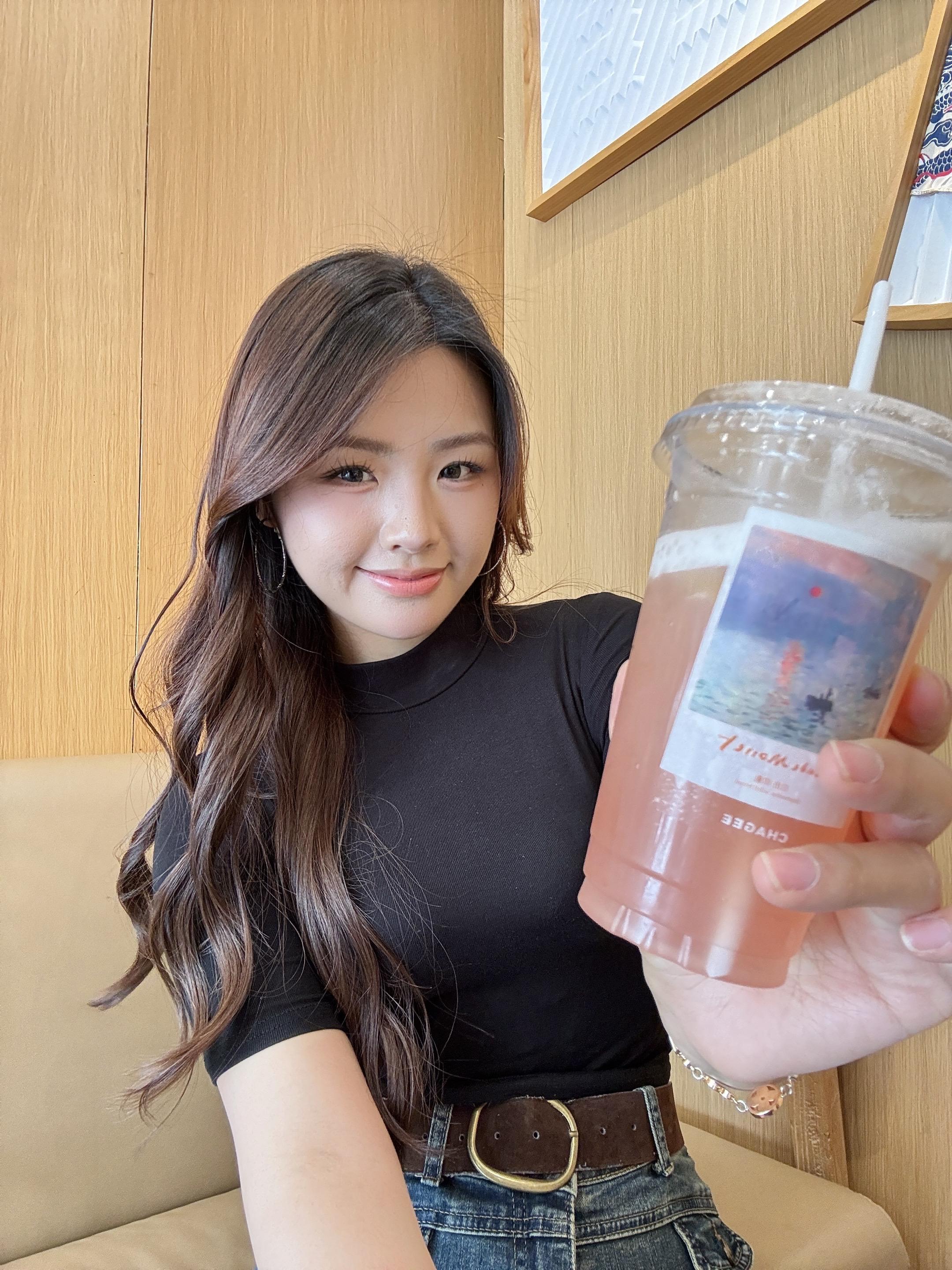 漂亮姐姐请喝茶🥰