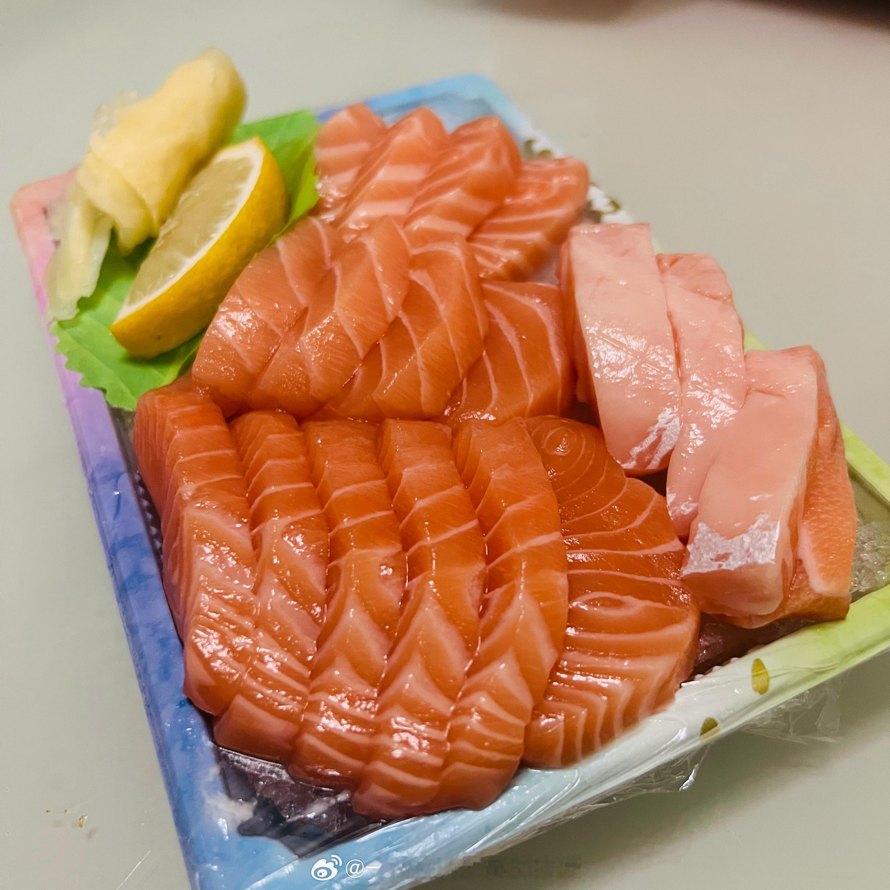 间歇性健康饮食一阵子[哈哈][哈哈][哈哈] ​​​