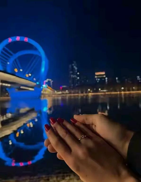 恭喜瓦瓦，祝白头偕老[比心][玫瑰]