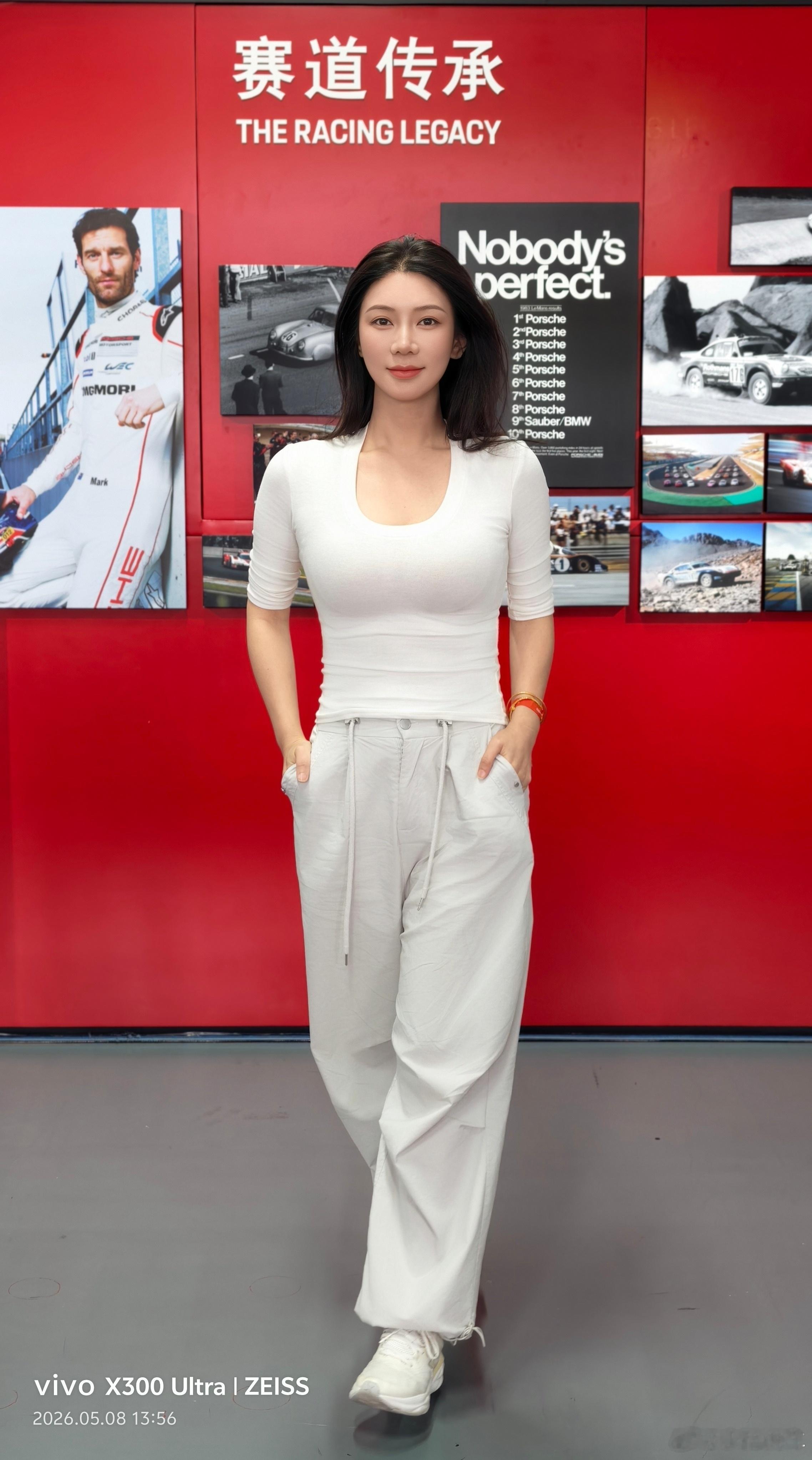 即使你不爱下赛道，也很难不被保时捷的设计征服，它是一个时代的经典注脚 