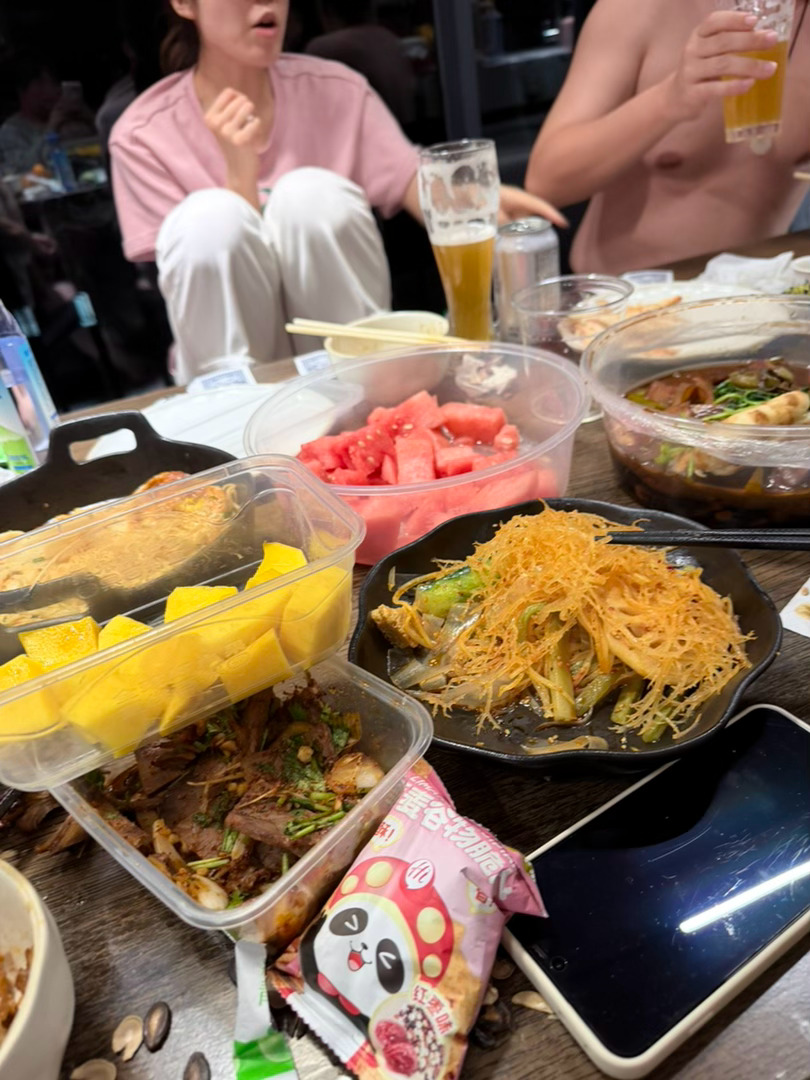 又喝上了 