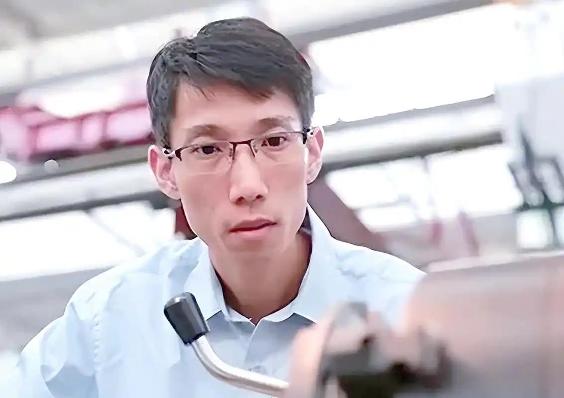 面对诱惑，“年薪给你1000万，离开中国！”，2019年，美国开出千万年薪，想要