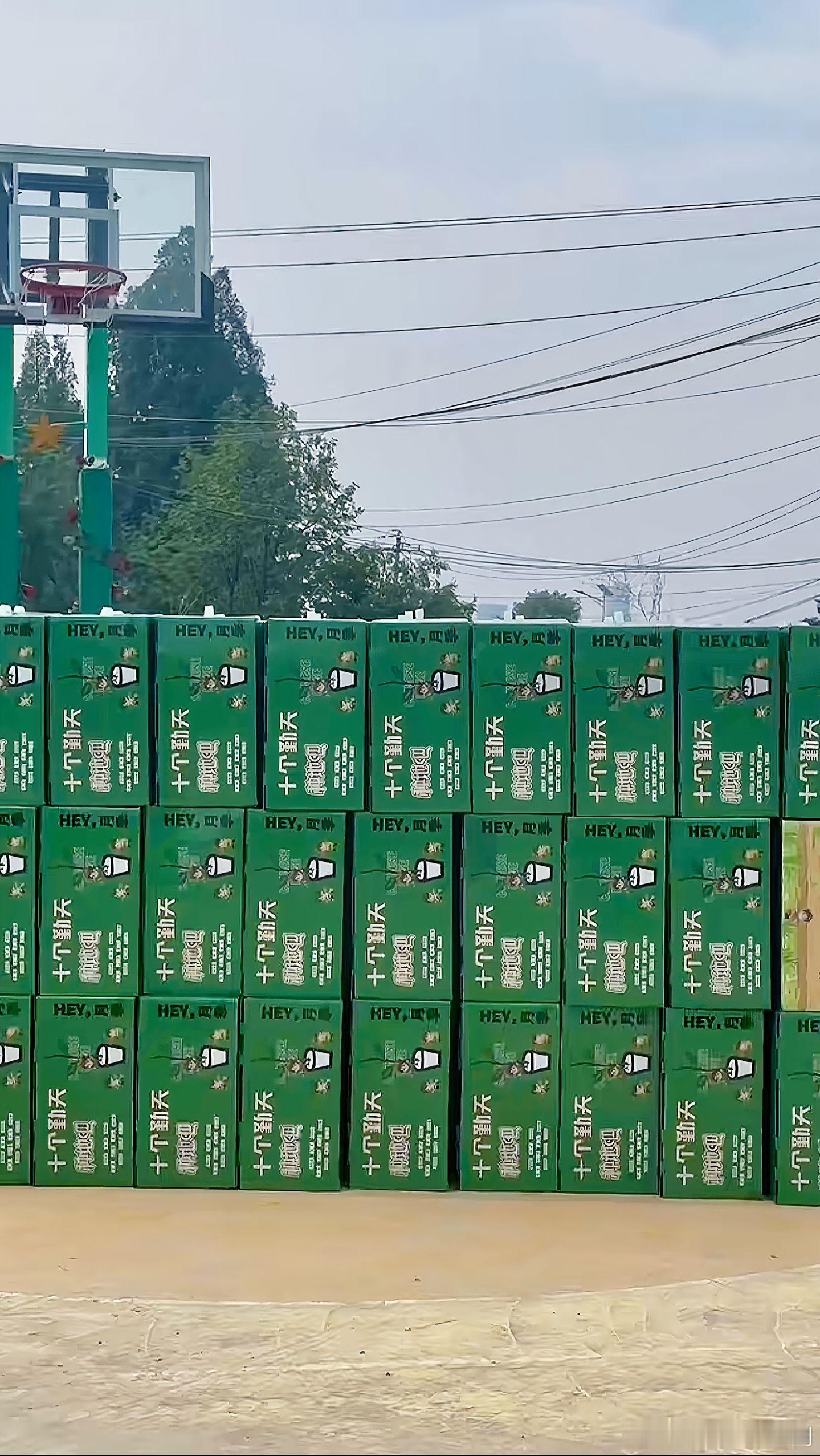 十个勤天[超话]我是一个讨厌夏天的人，可我偏爱后陡门的夏十个勤天｜种地吧 ​​​