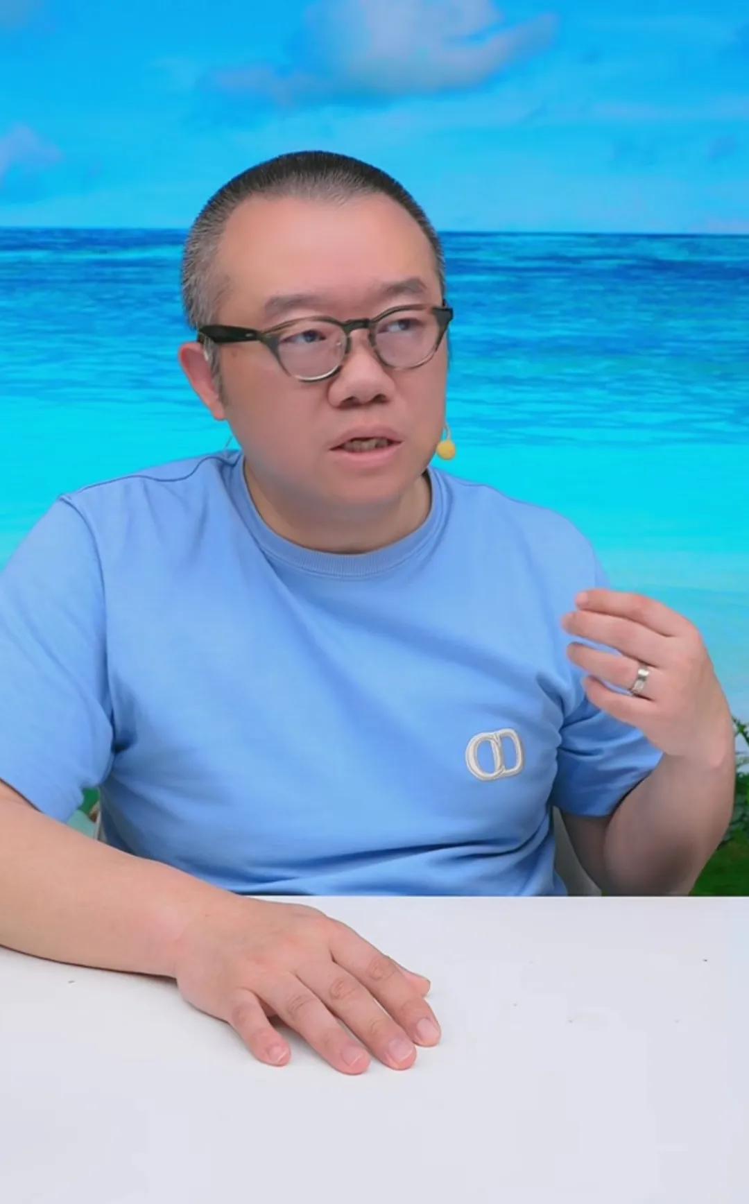 涂磊：请了律师，等谭鑫的鉴定结果！

涂磊今天晚上开直播回应谭鑫诬告他强奸一事，