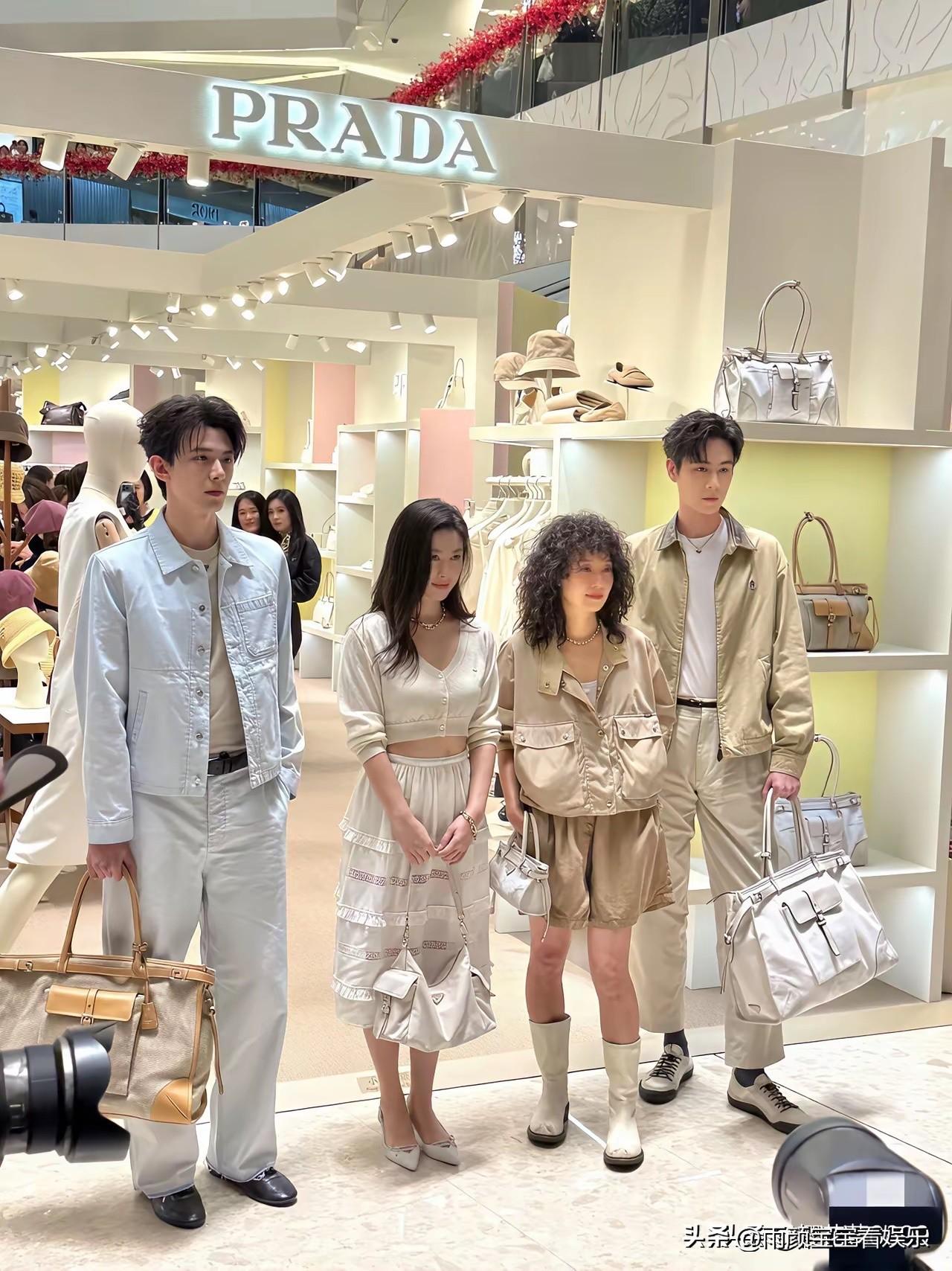 电视上看着，真人巨漂亮。