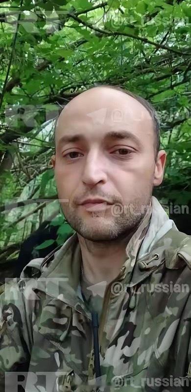 俄军1个士兵就杀穿两条街，震撼俄军前线司令部！俄军一名士兵，河里摸爬12公里，躲
