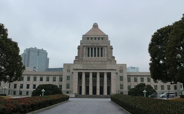 日本若继续踩中国红线，友好关系受损甚至断交，恐怕都不是最后代价

中日之间的较量