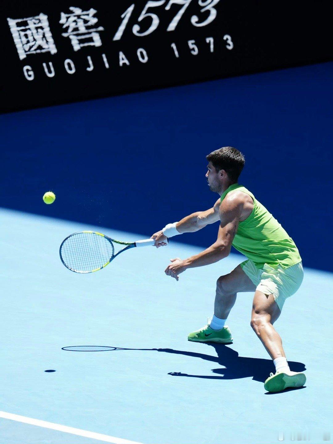 鸭鸭真的强阿尔卡拉斯最年轻全满贯 22岁272天，阿尔卡拉斯成为史上最年轻的全满