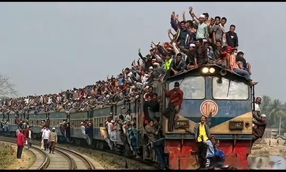 你希望印度崛起吗？
不争的事实，
印度近年凭借人才和成本，
以及数字基建红利，