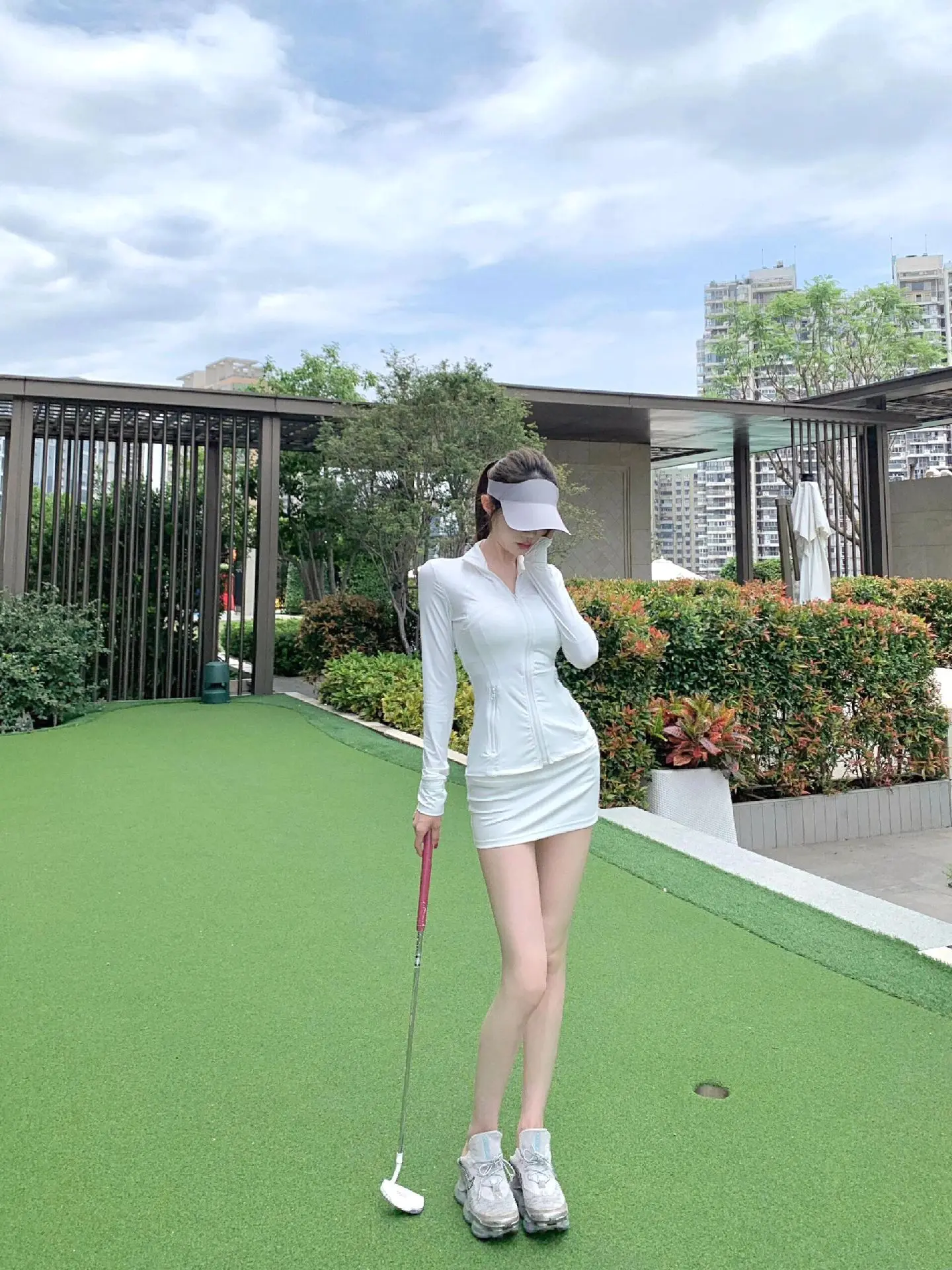 “其实忙和爱是不冲突的，随时可以打扰的人，这一生有一个就够了，我虽然很...