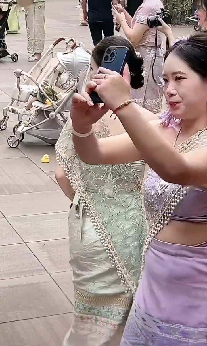 在这里讨老婆比买白菜还便宜，既不要你上千上万的彩礼，更不要你有车有房，只要是个男
