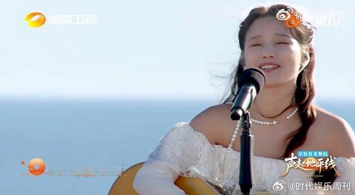 我单恋的时候就这样声起地平线歌声自带氛围感，温柔又深情，把细腻的情感完美诠释出来