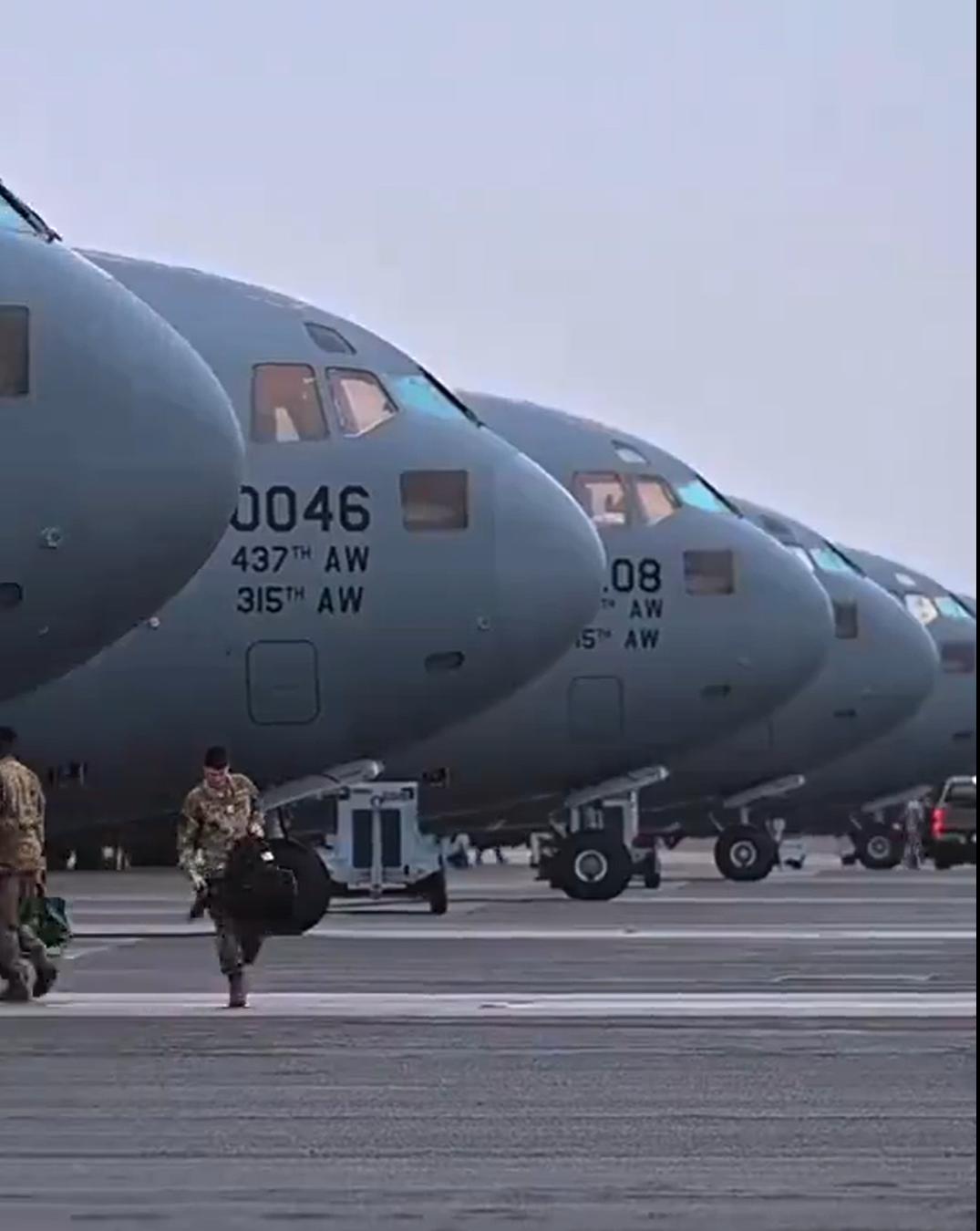 伊朗不敢大意，以色列本古里安机场，停满了美国的军事运输机。

看看图五，几乎每一