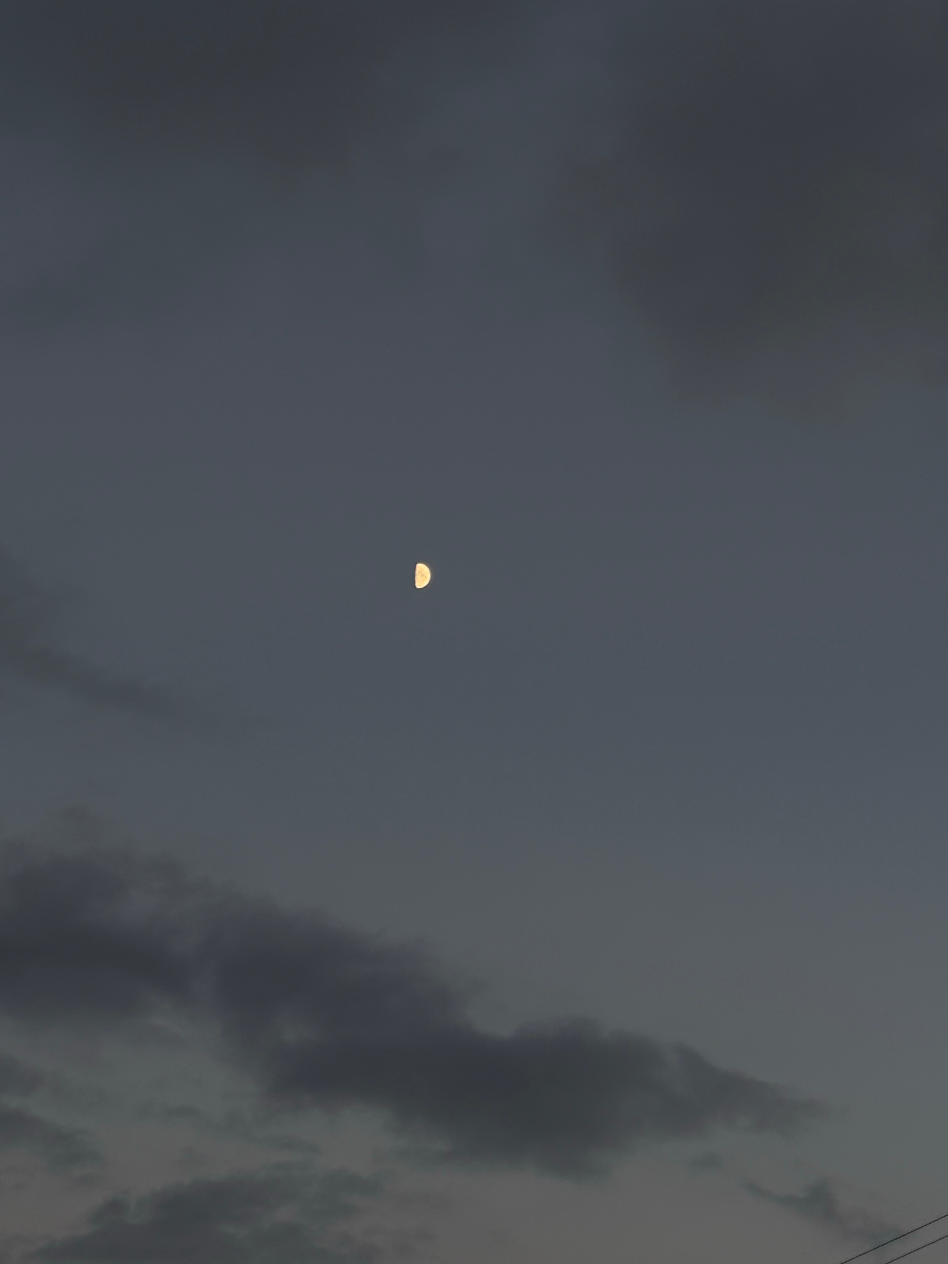 阴天哦 