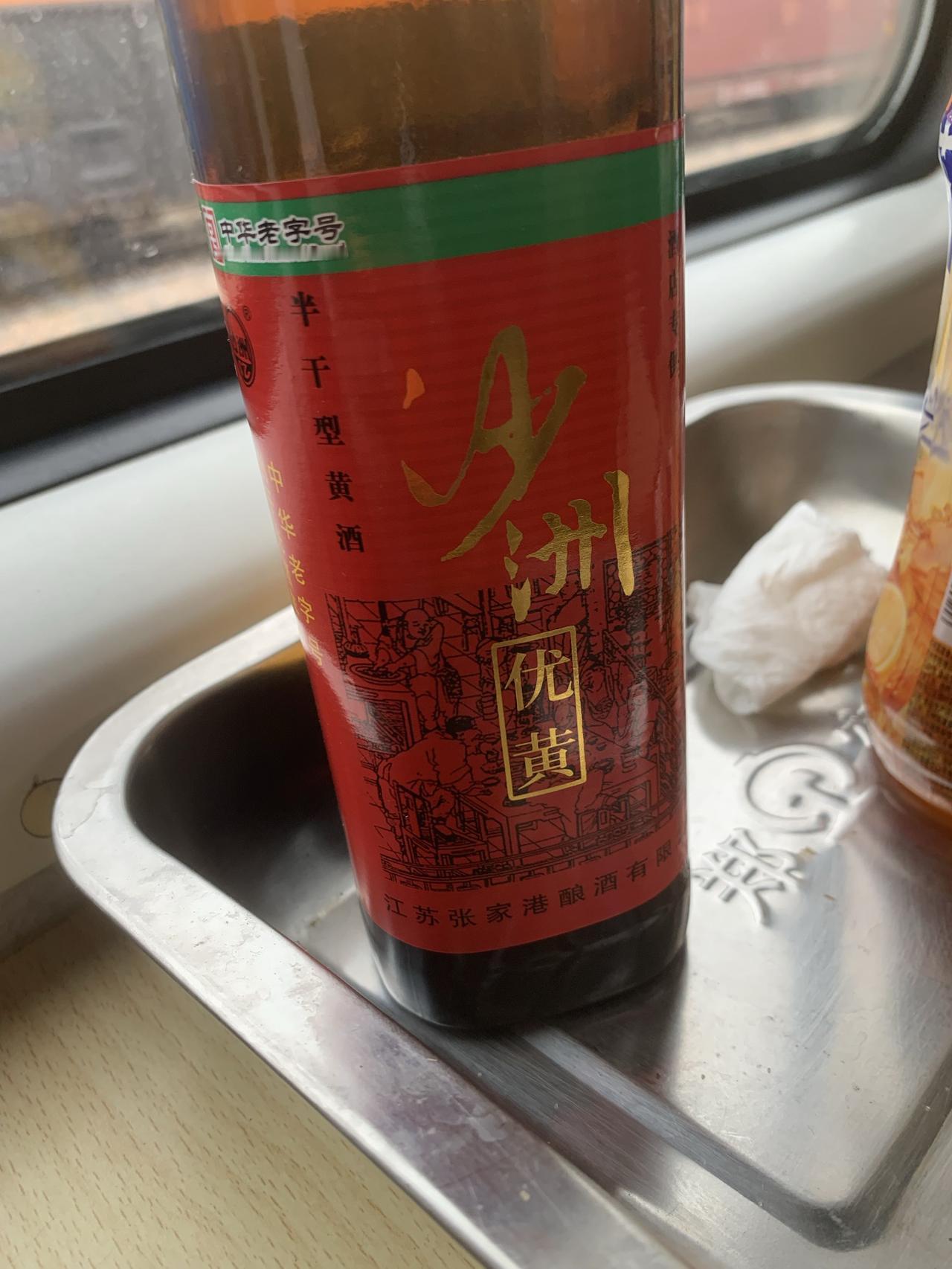 这几天本来想故地重游来着，一下雨就没有了机会，虽然说南方的烟雨飘来也是一番滋味，