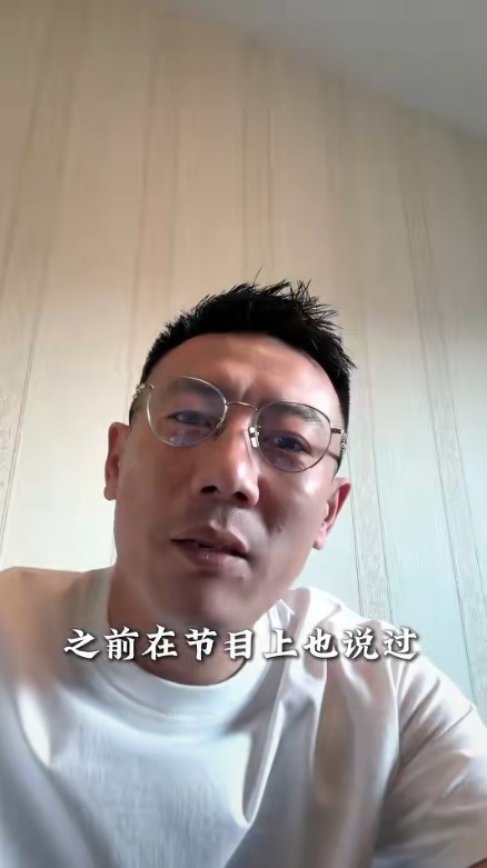 秦升辟谣八国语言：我什么也不会，我和那些老外就是自己说自己的