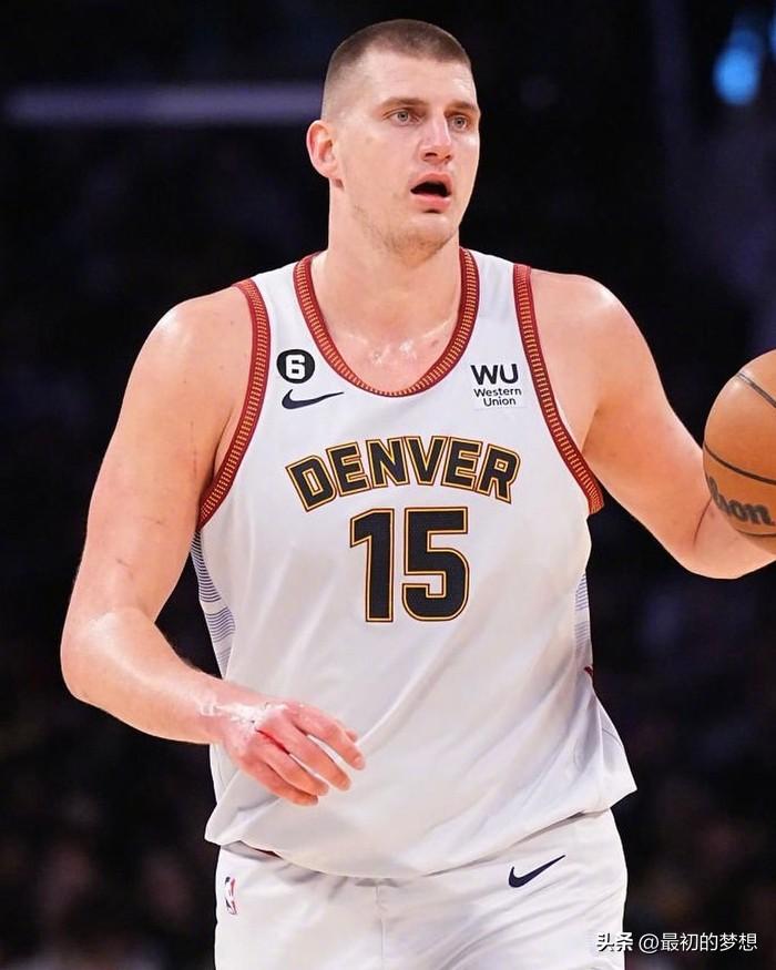 本赛季NBA中锋实力梯度划分！想争冠至少要有前三档，大家认同吗？

第一档 联盟