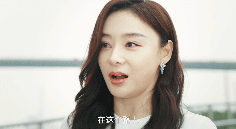 她的盛焰袁姗姗恶夺房本 看完白靓靓抢房本真的太心梗了💢！为了自己翻身，在《她的