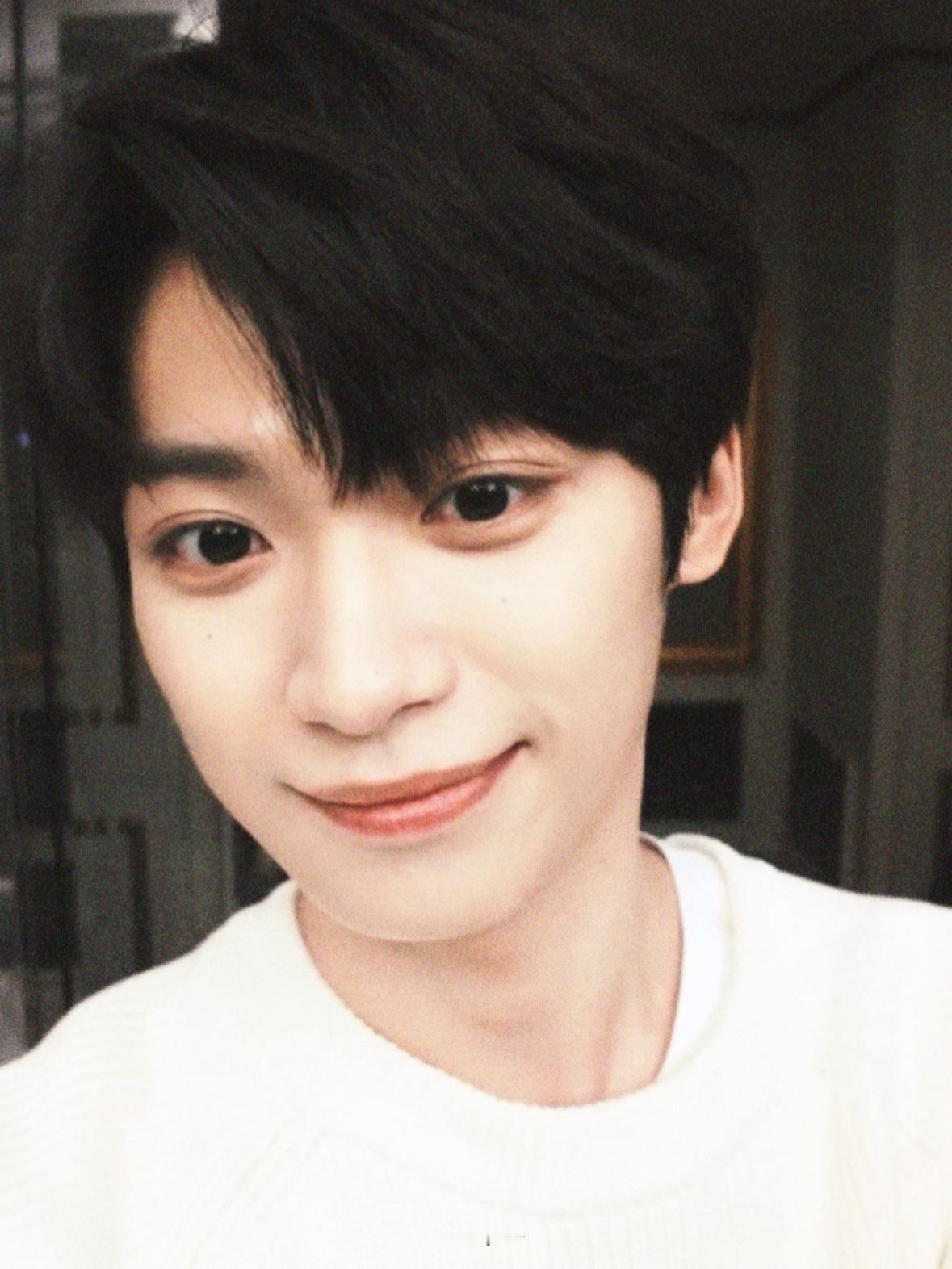 梓渝 zy梓渝未来可期 在梦以外的地方我见不到你𝙄 𝙘𝙖𝙣'𝙩 𝙨?