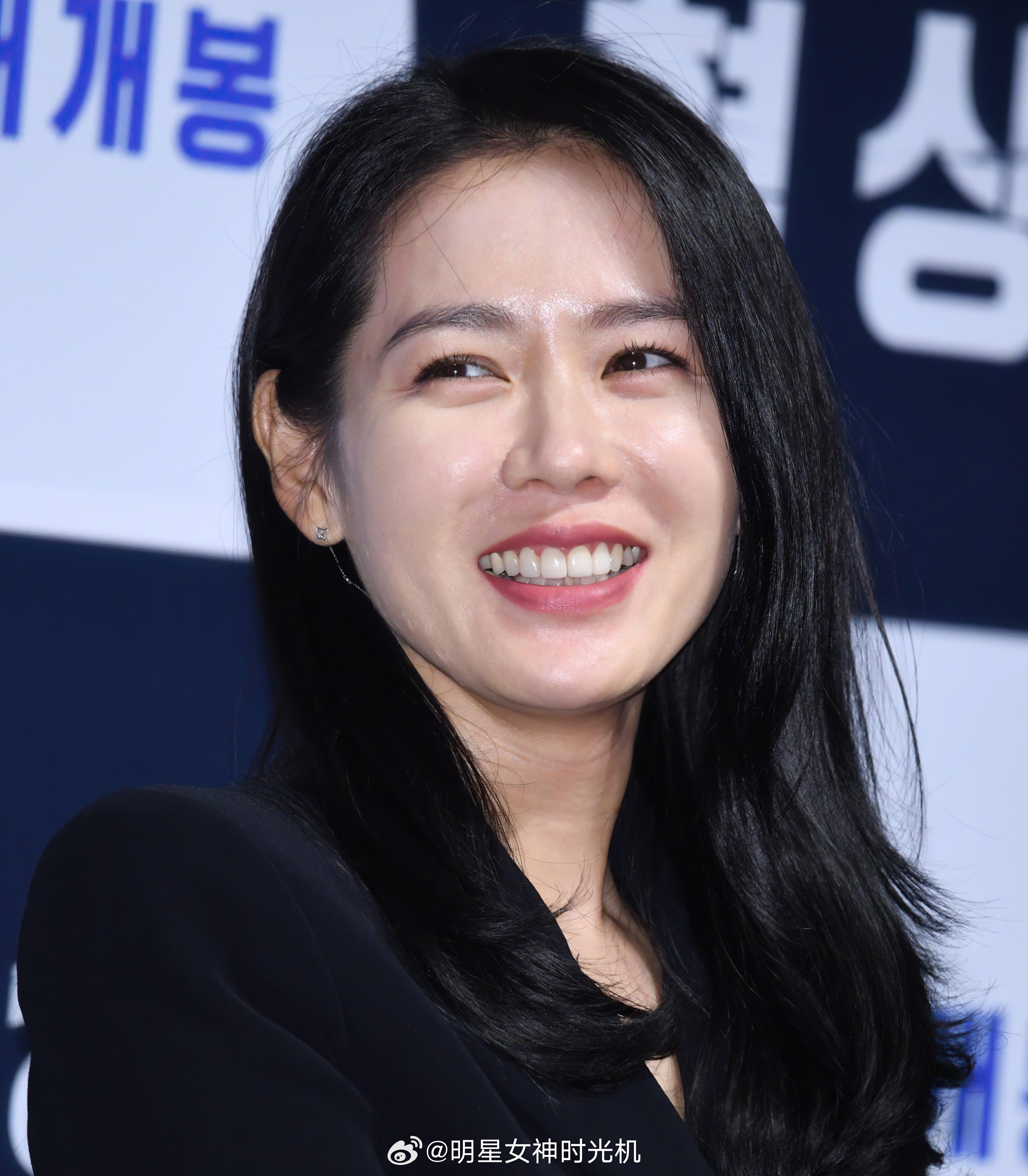 孙艺珍Son Ye Jin怼脸