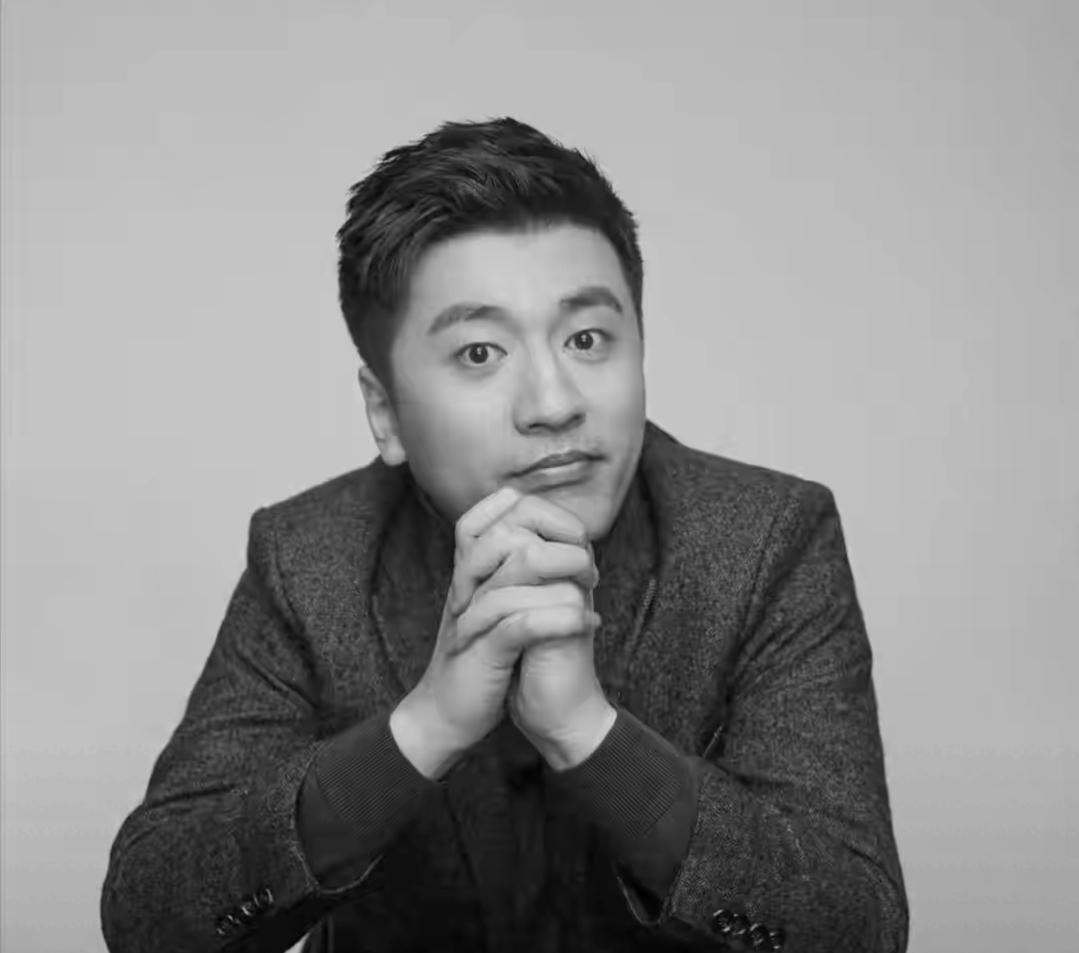 41岁张雪峰猝然离世：比“给员工留半年工资”更戳人的，是这份不宣之于口的温柔
 