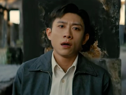 感觉张一山真的要抽搐过去了 张一山的演技太有代入感！丁一看到冼碧云结局，先是僵住