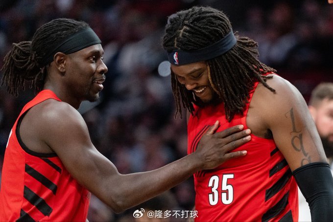Bobby Marks：由于罗伯特·威廉姆斯在季后赛首轮对文班亚马的出色限制，目