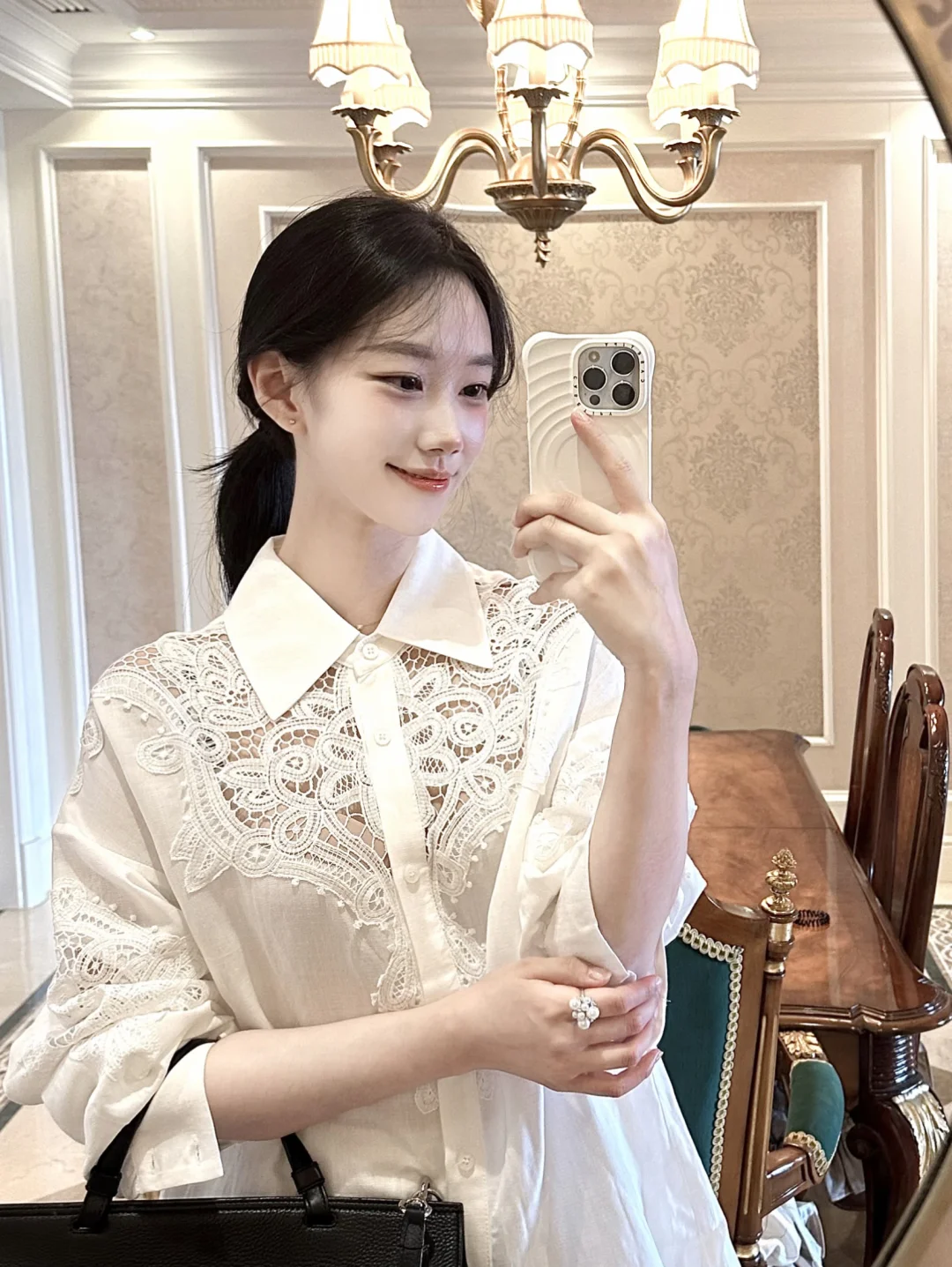 白色自带的干净美女感🫧