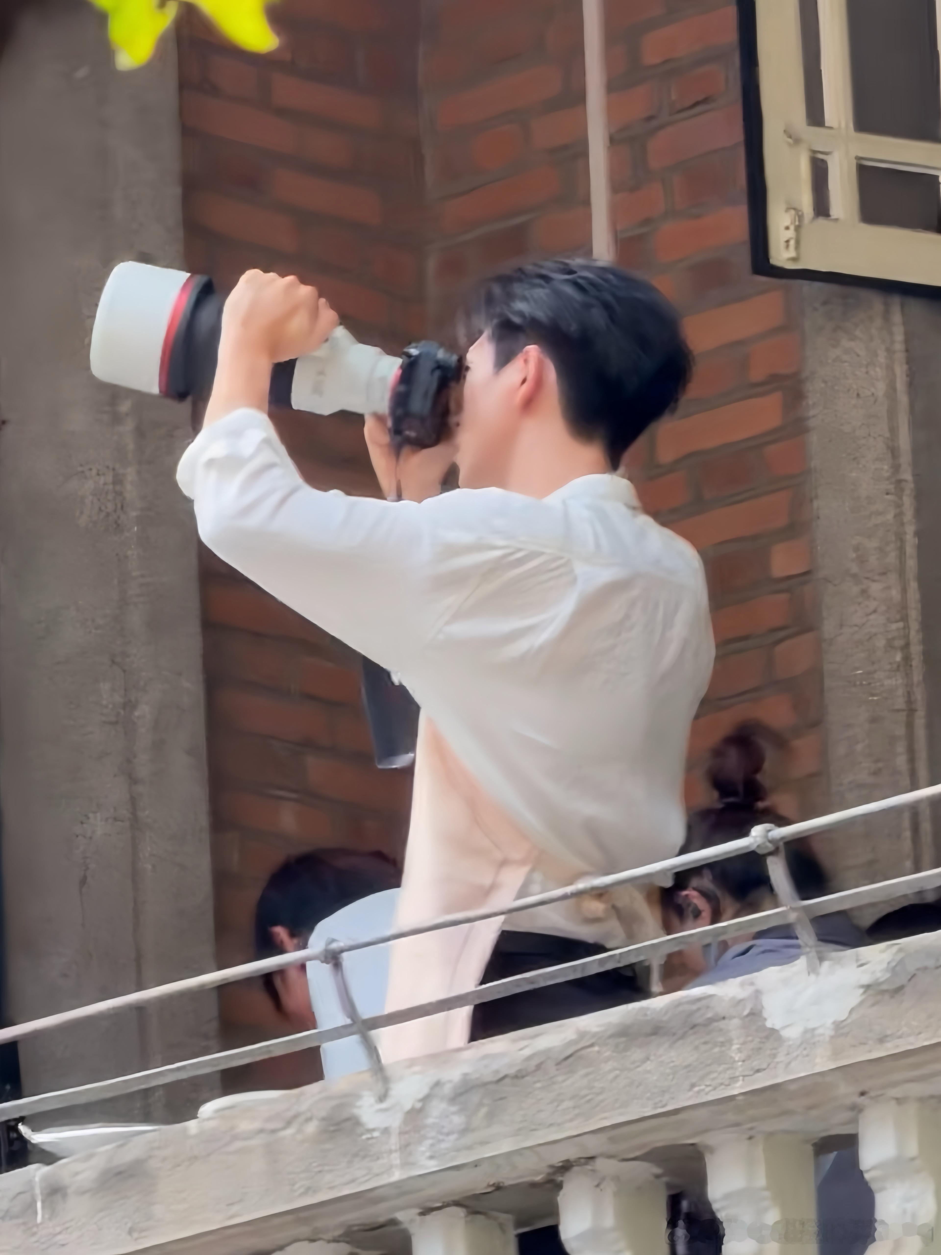 梧桐落 早上好李现