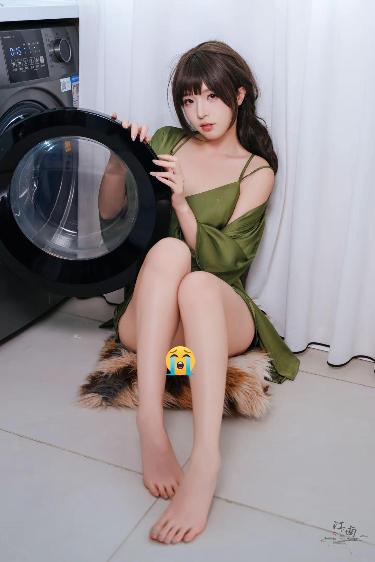居家人像‖富士xt50加适马17-40。摄影约拍 日系写真 吊带睡裙女 吊带睡裙