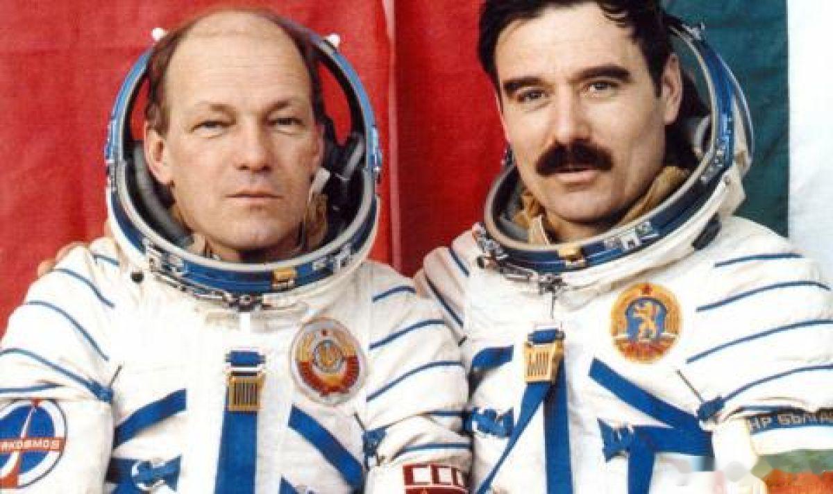 太空探索助力计划航天史上的今天 1979年4月10日，苏联在拜科努尔使用联盟U运