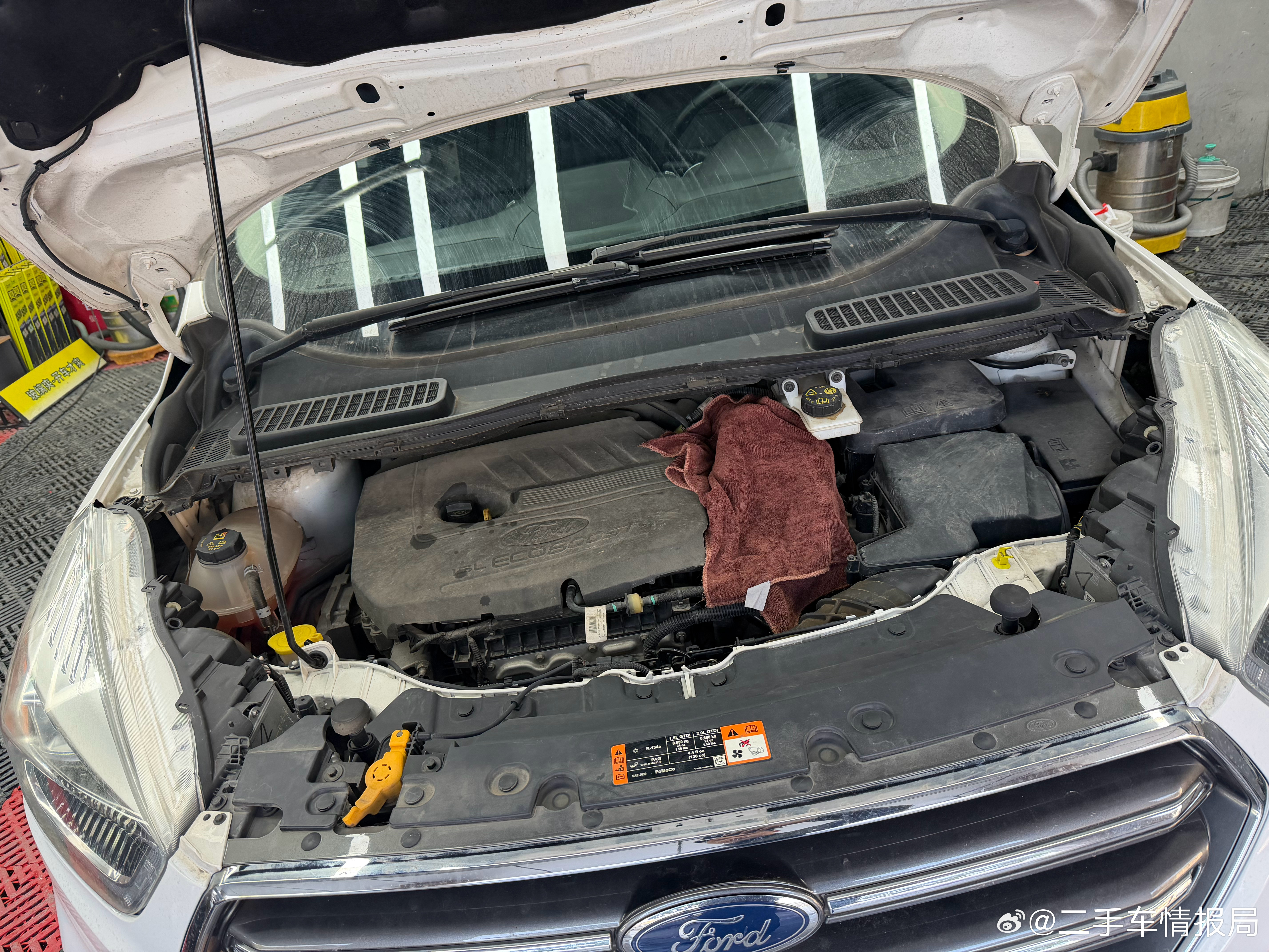 应客户要求，反工清洗发动机舱，默认是不洗的，因为实话说洗的也一般，而且我们比较喜